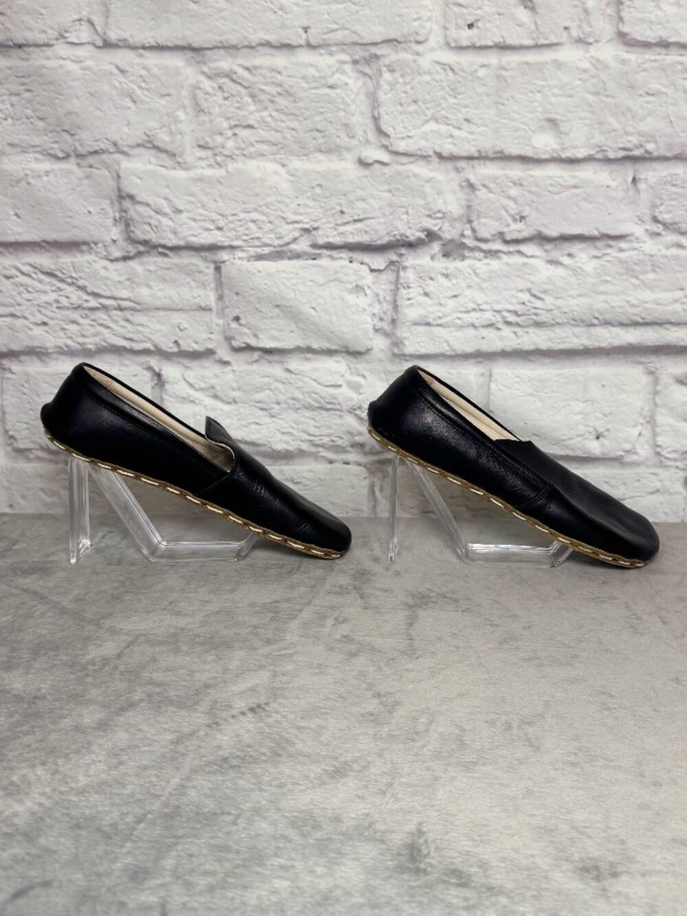 Earthing Harmony Black Leather Grounding Loafers